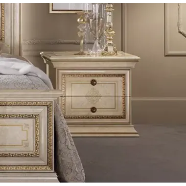 LEONARDO Włoska szafka nocna z ozdobnikami 71 x 64 x 46,5cm / Arredoclassic