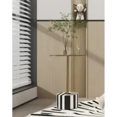 modig, Livin hill